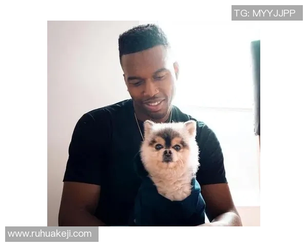 足球明星们的宠物生活揭秘：他们与爱犬爱猫的温馨瞬间