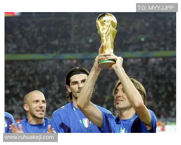 石昊足球明星是谁揭秘他的成长历程与职业生涯的辉煌成就 石昊足球明星是谁揭秘他的成长历程与职业生涯的辉煌成就