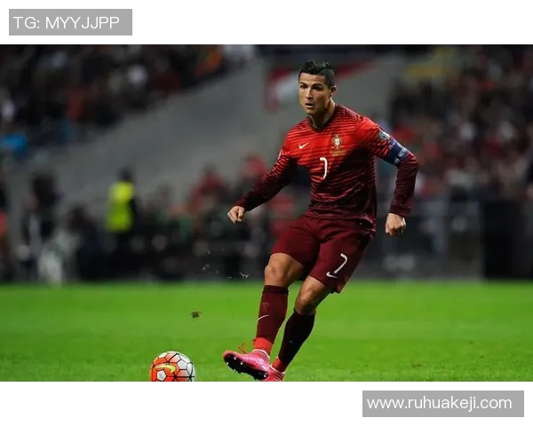 顶级足球明星的品行与职业道德对运动员形象的影响探讨